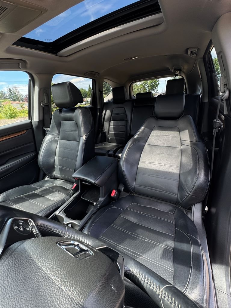 Used 2017 Dark Olive Metallic Honda Touring image 36