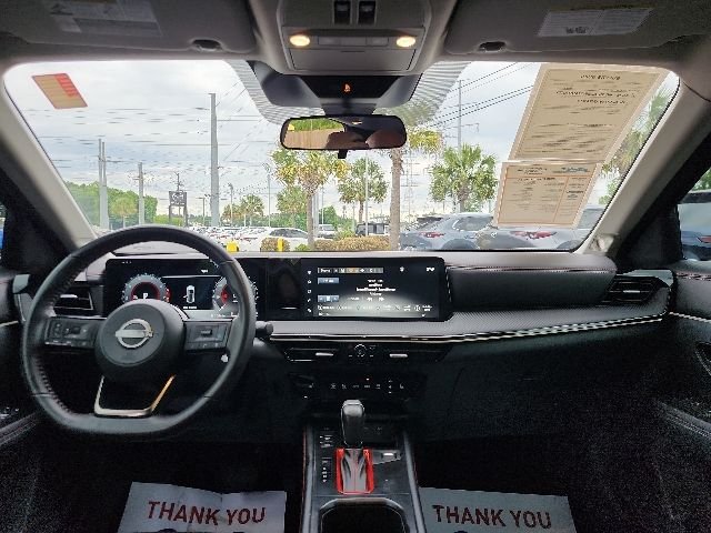 Used 2025 Brown Nissan SR image 1