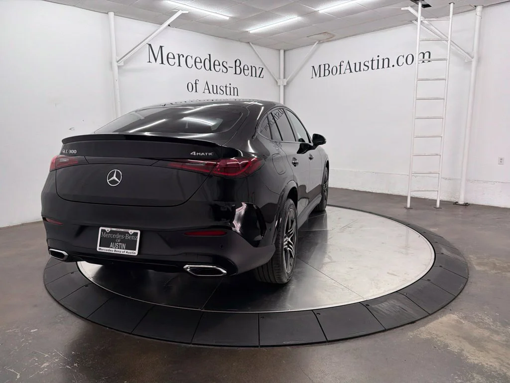New 2027 Black Mercedes-Benz GLC 300 Coupe image 7