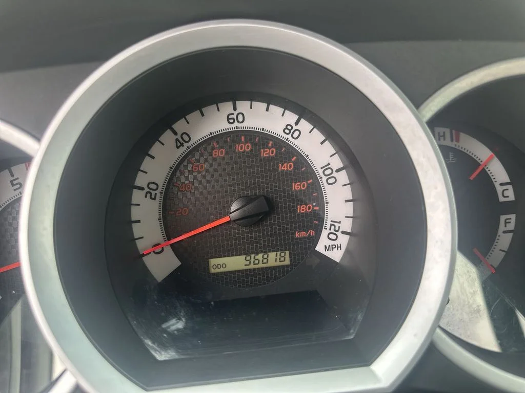 Used 2015 Gray Toyota Base image 22