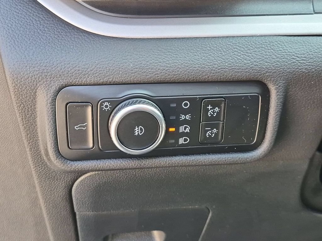 Used 2023 Gray Ford XLT image 16