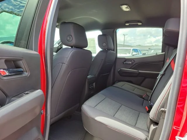 2026 Chevrolet Colorado Z71 - Photo 11