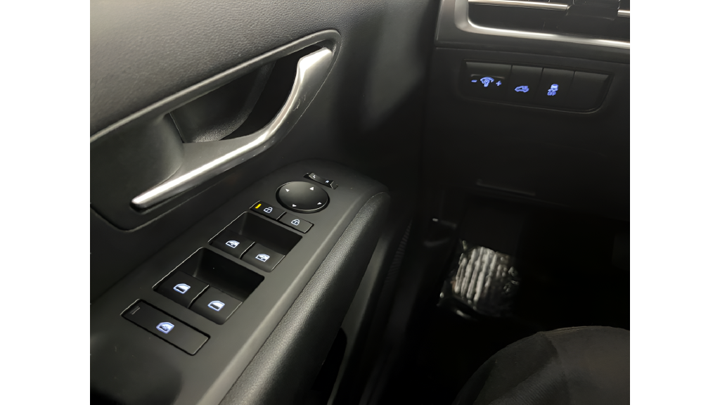 2025 Hyundai Santa Cruz SEL - Photo 22