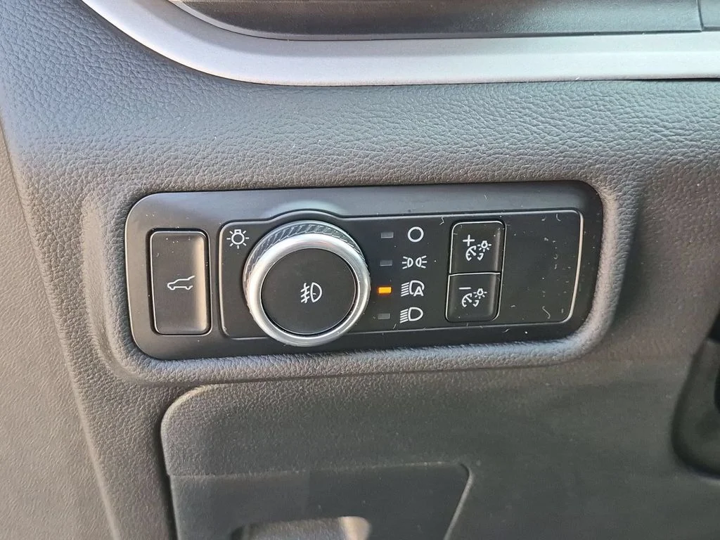 Used 2023 Gray Ford XLT image 16