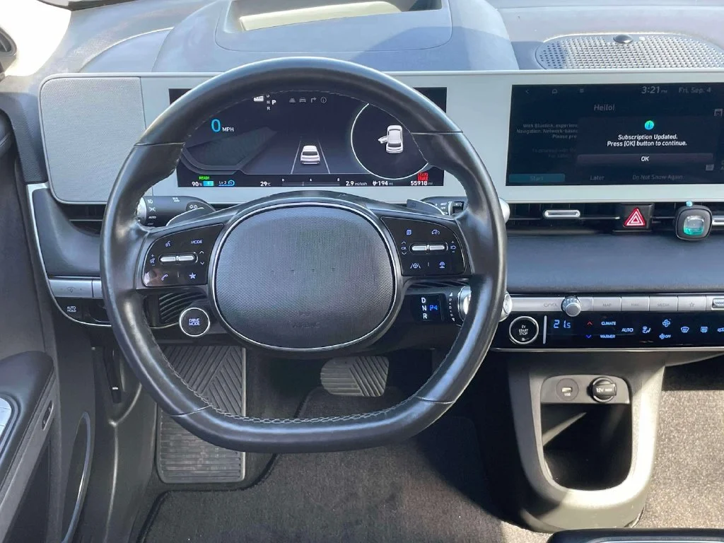Certified Used 2022 Green Hyundai Limited image 14