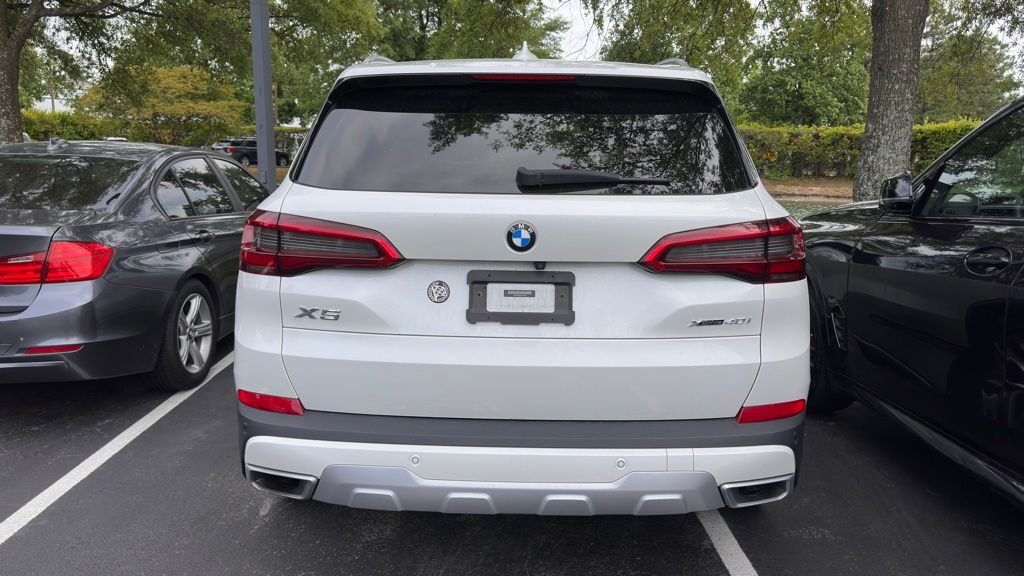 Used 2020 Mineral White Metallic BMW xDrive40i image 9