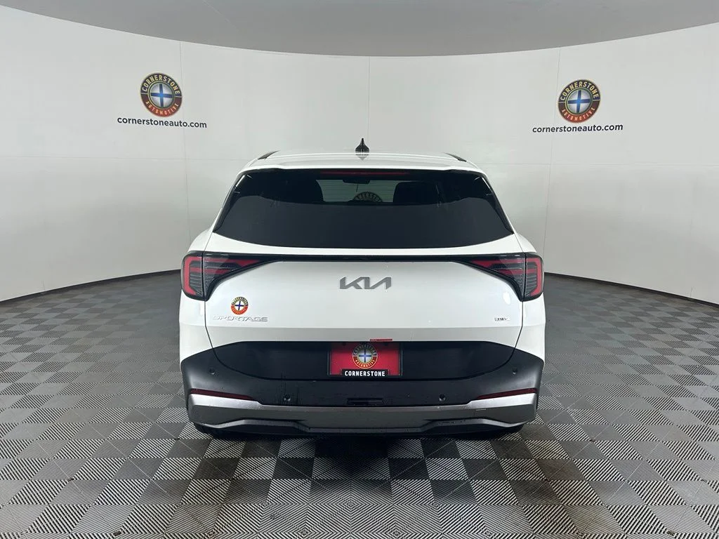 New 2027 Snow White Pearl Kia S image 18