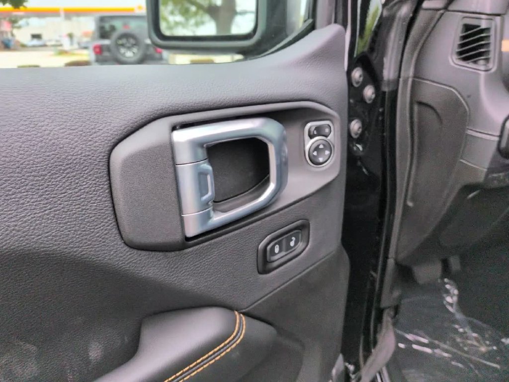 New 2027 Black Clear-Coat Paint Jeep Sahara image 15