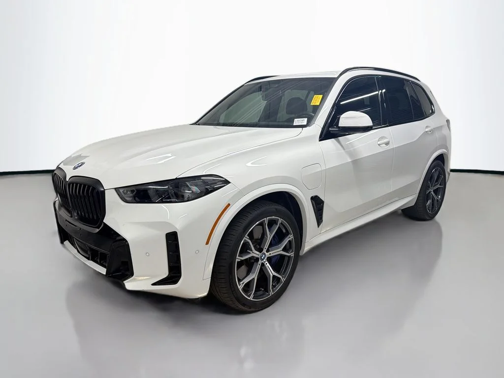 Used 2024 Alpine White BMW xDrive50e image 1