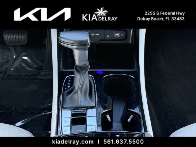 Used 2024 Silver Hyundai SEL image 27