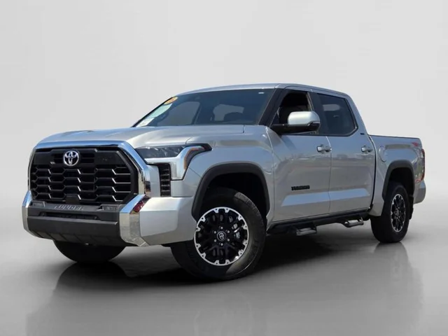 2025 Toyota Tundra 4WD SR5