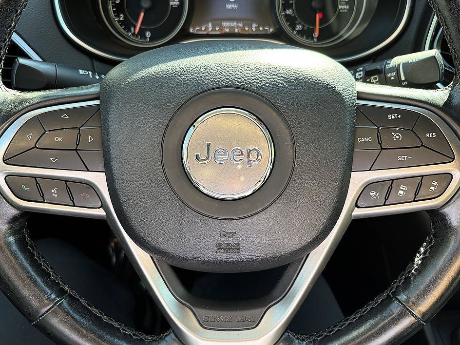 Used 2021 Sting-Gray Clearcoat Jeep Limited image 18