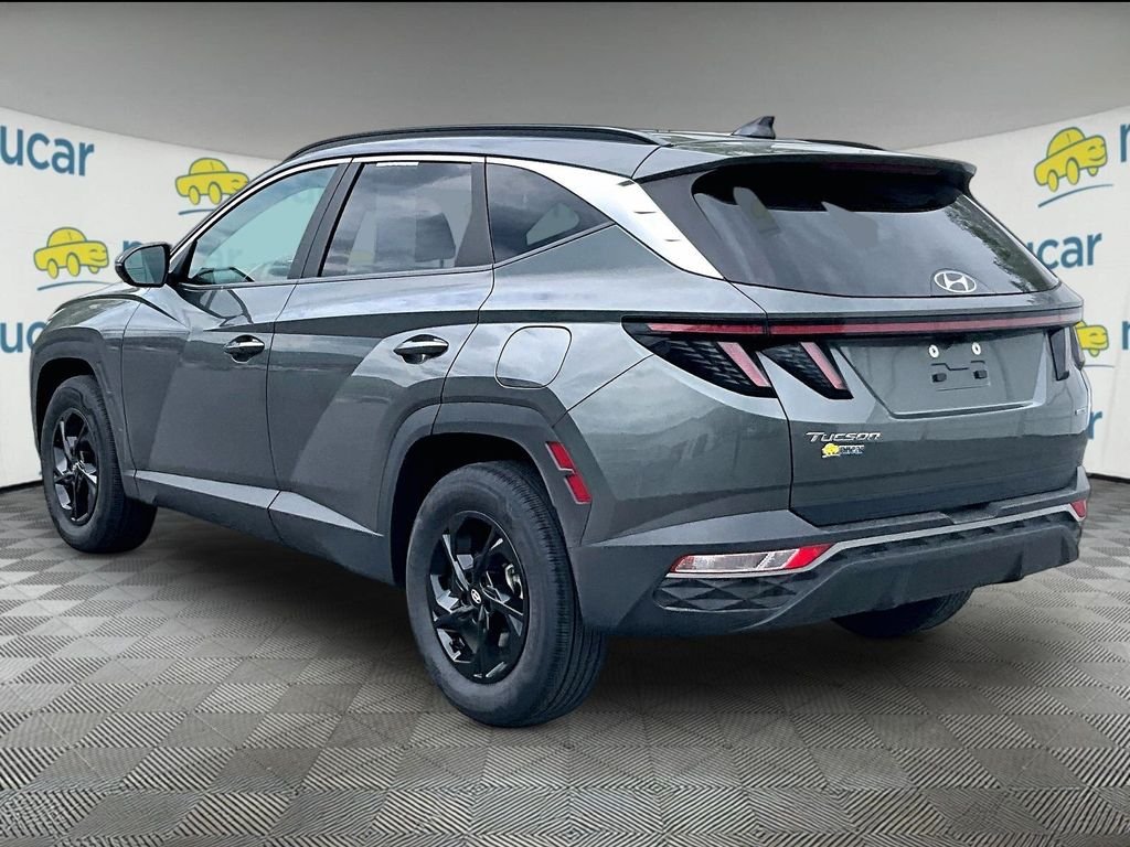 Used 2022 Amazon Gray Hyundai SEL image 4