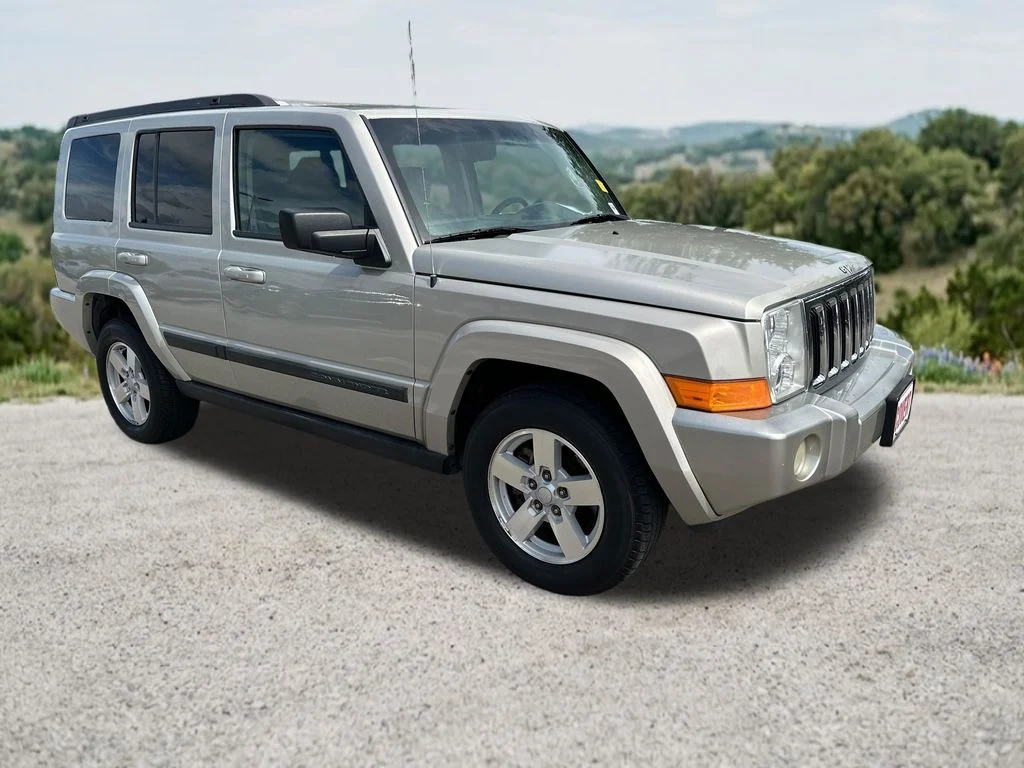 2008 Jeep Commander Sport's photo