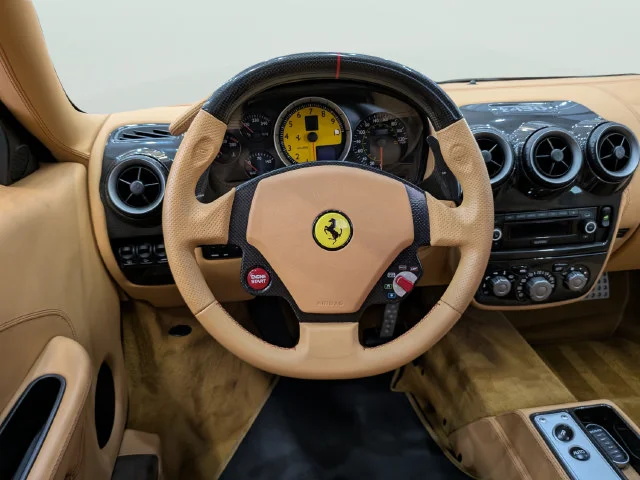 Used 2009  Ferrari Spider image 9