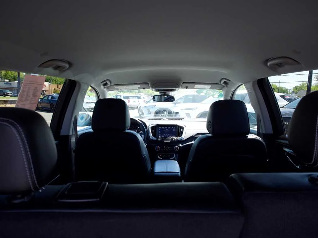 2023 GMC Terrain SLT - Photo 40