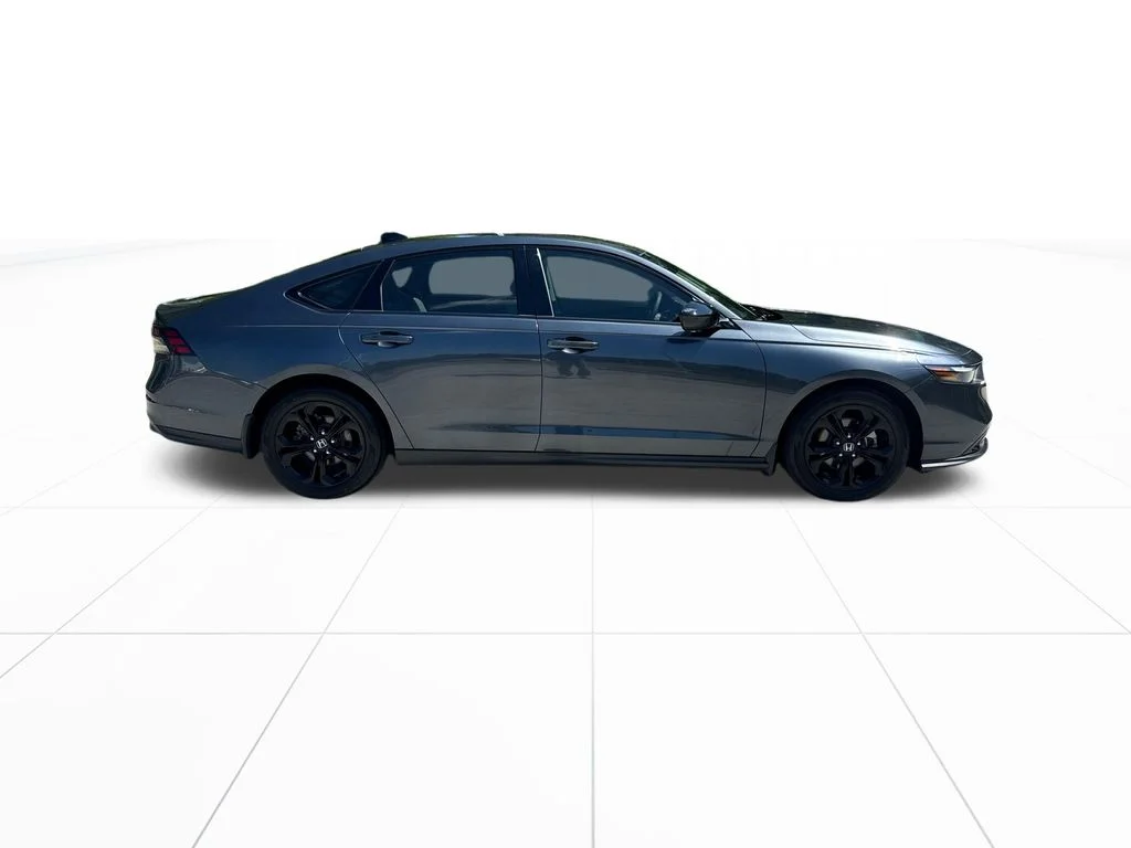 Certified Used 2025 Meteorite Gray Metallic Honda 1.5T SE image 10