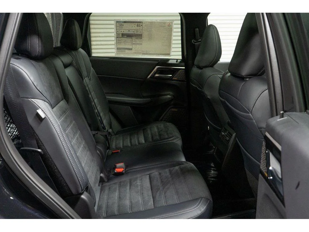 2026 Mitsubishi Outlander SE - Photo 24