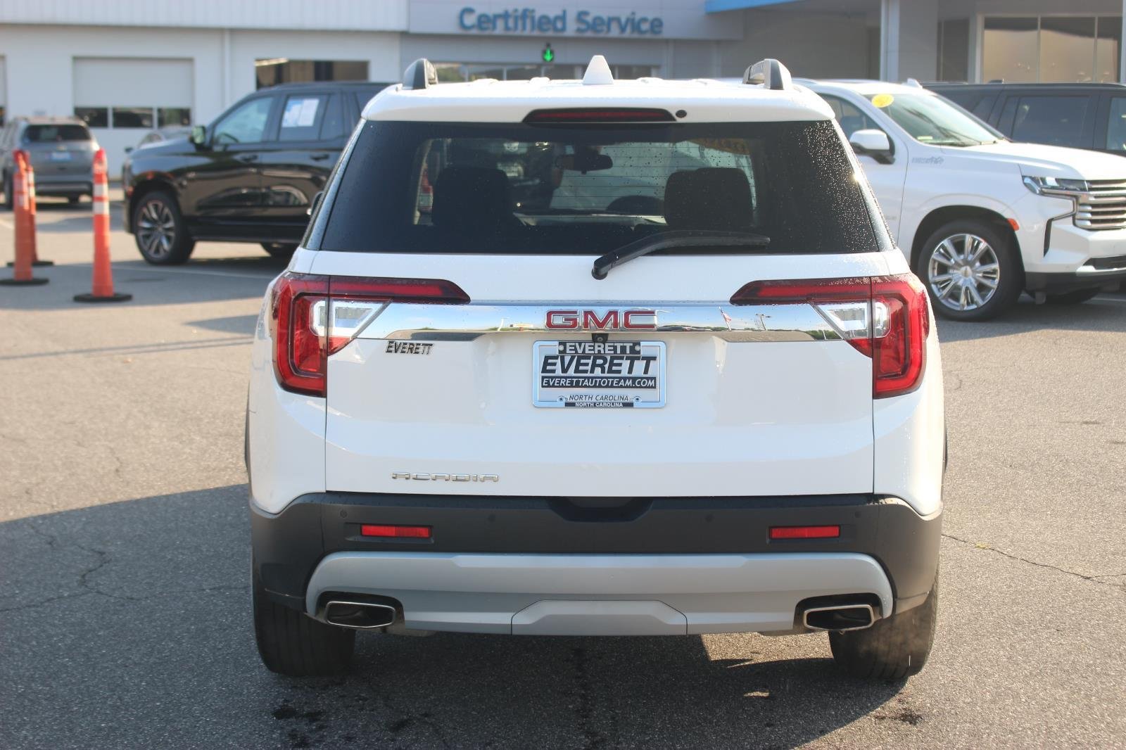 Used 2021 Summit White GMC SLE image 6