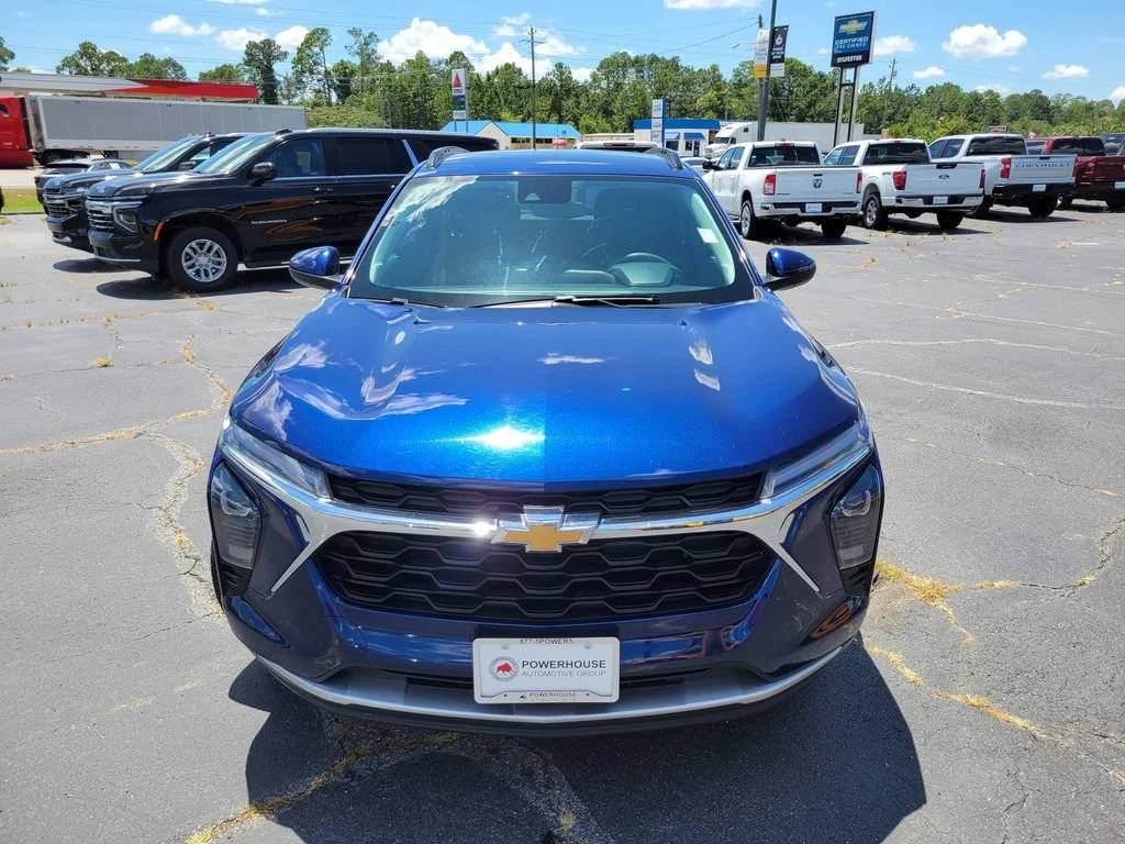 Used 2024 Blue Glow Metallic Chevrolet LT image 8