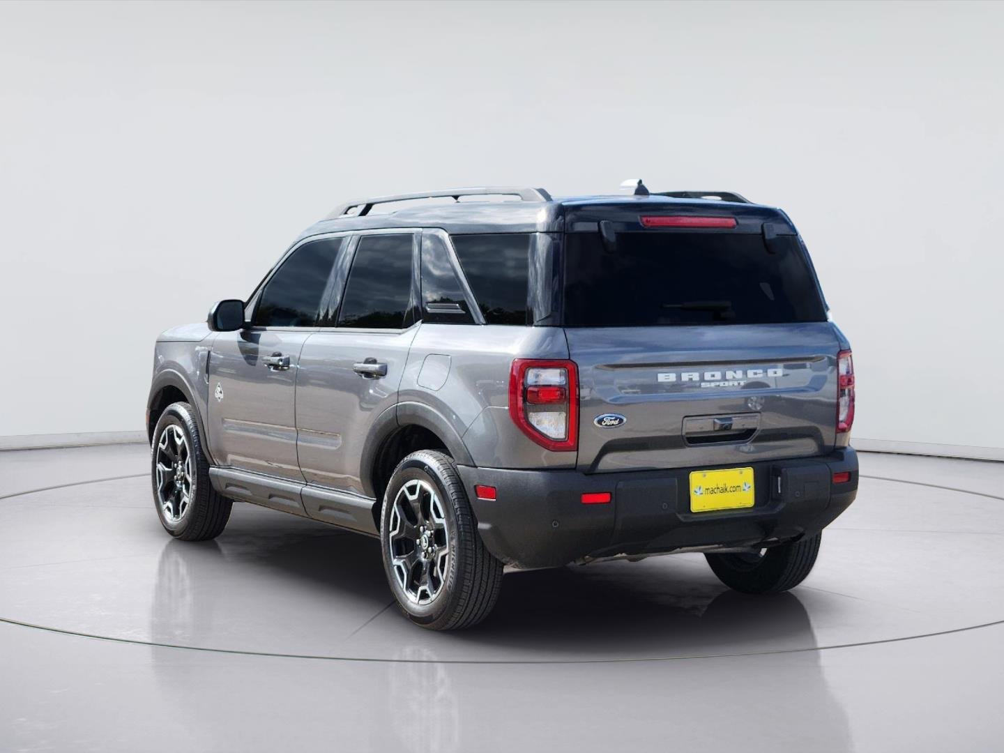 Used 2025 Carbonized Gray Ford Outer Banks image 6