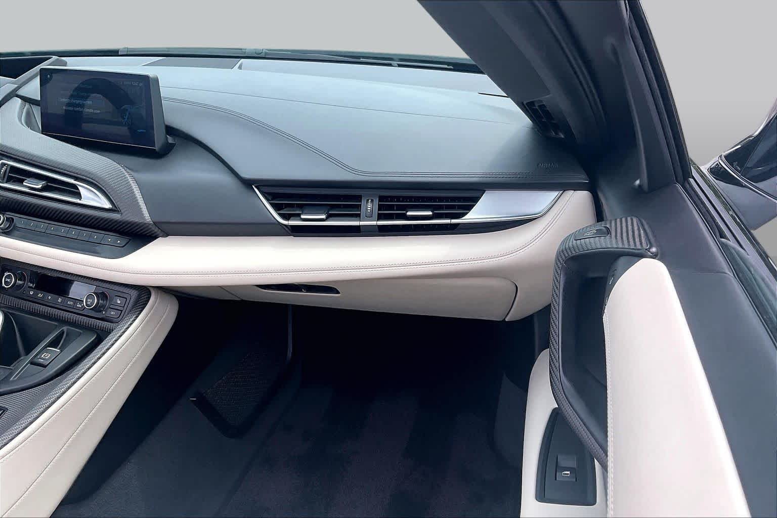 Used 2019 Crystal White Pearl Metallic w/Frozen Gray Accent BMW  image 17