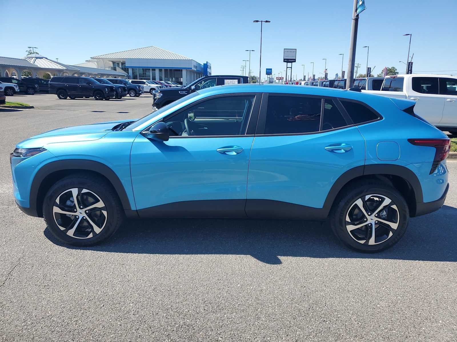 2026 Chevrolet Trax photo 2