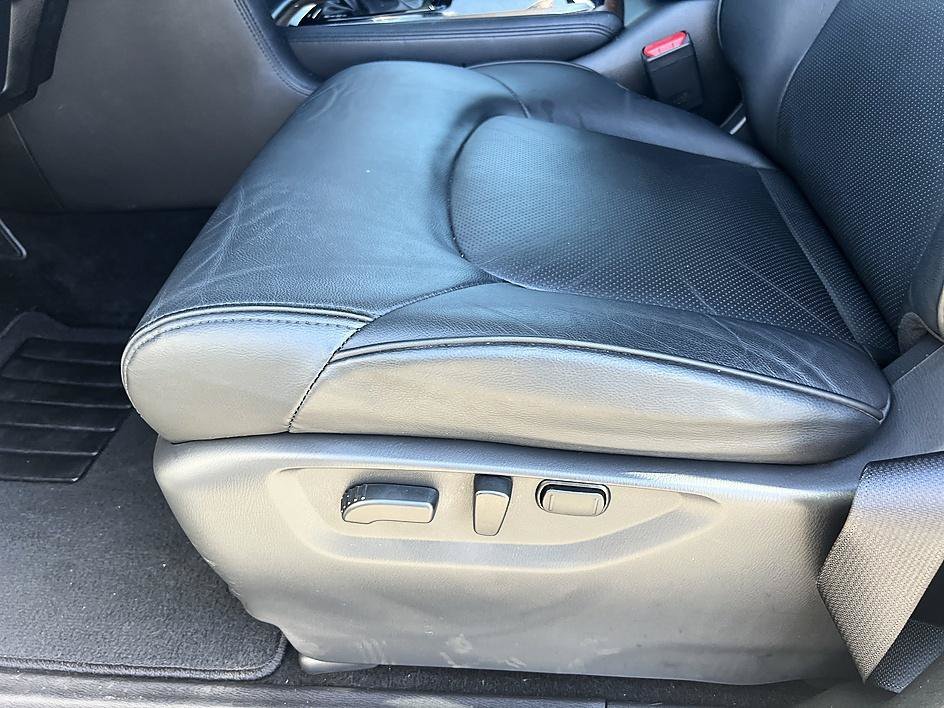 Certified Used 2023 Gun Metallic Nissan SL image 22