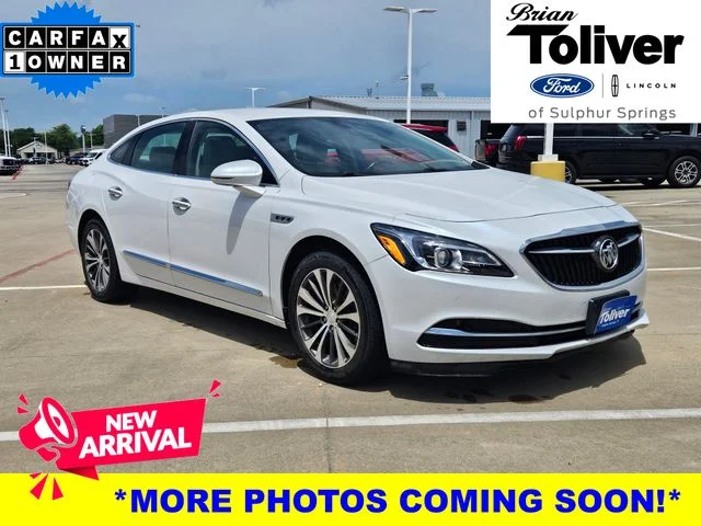 Used 2017 White Frost Tri-Coat Buick Essence image 1