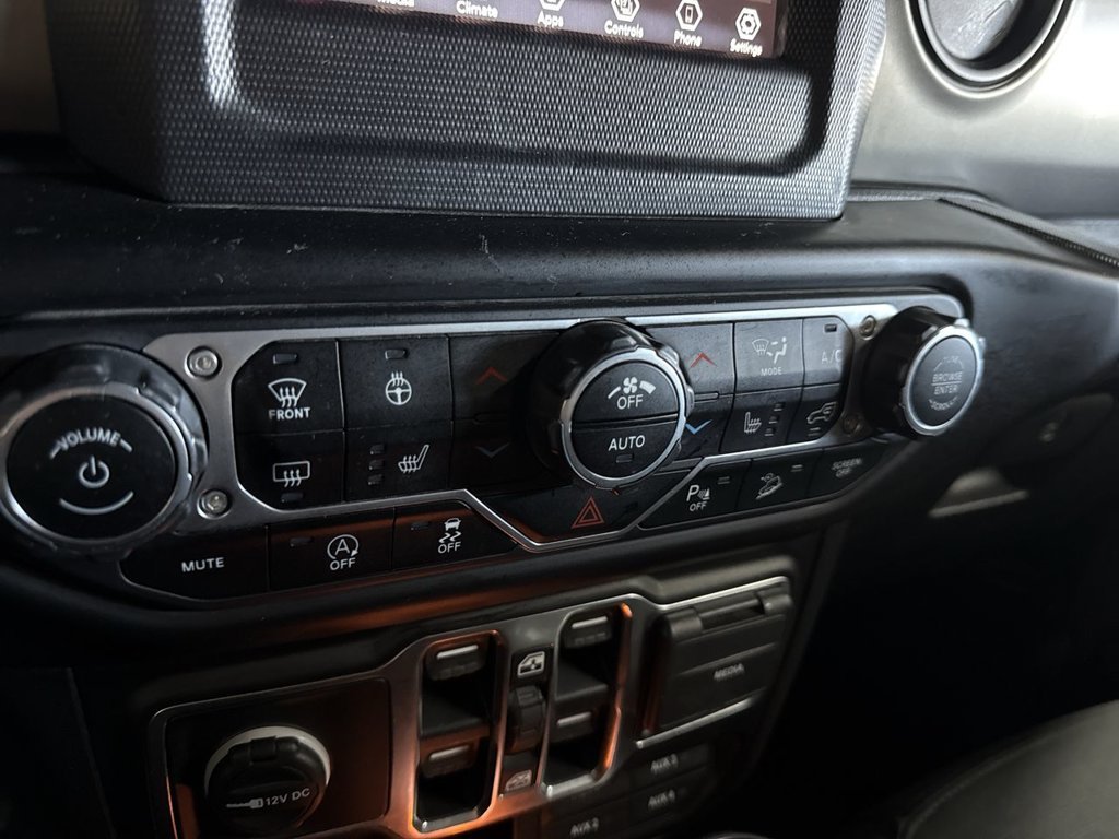 Used 2020 Gray Clearcoat Jeep Unlimited Sport S image 19