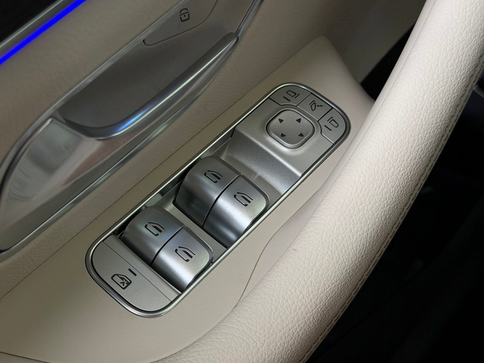 New 2026 Polar White Mercedes-Benz GLE 350 image 44