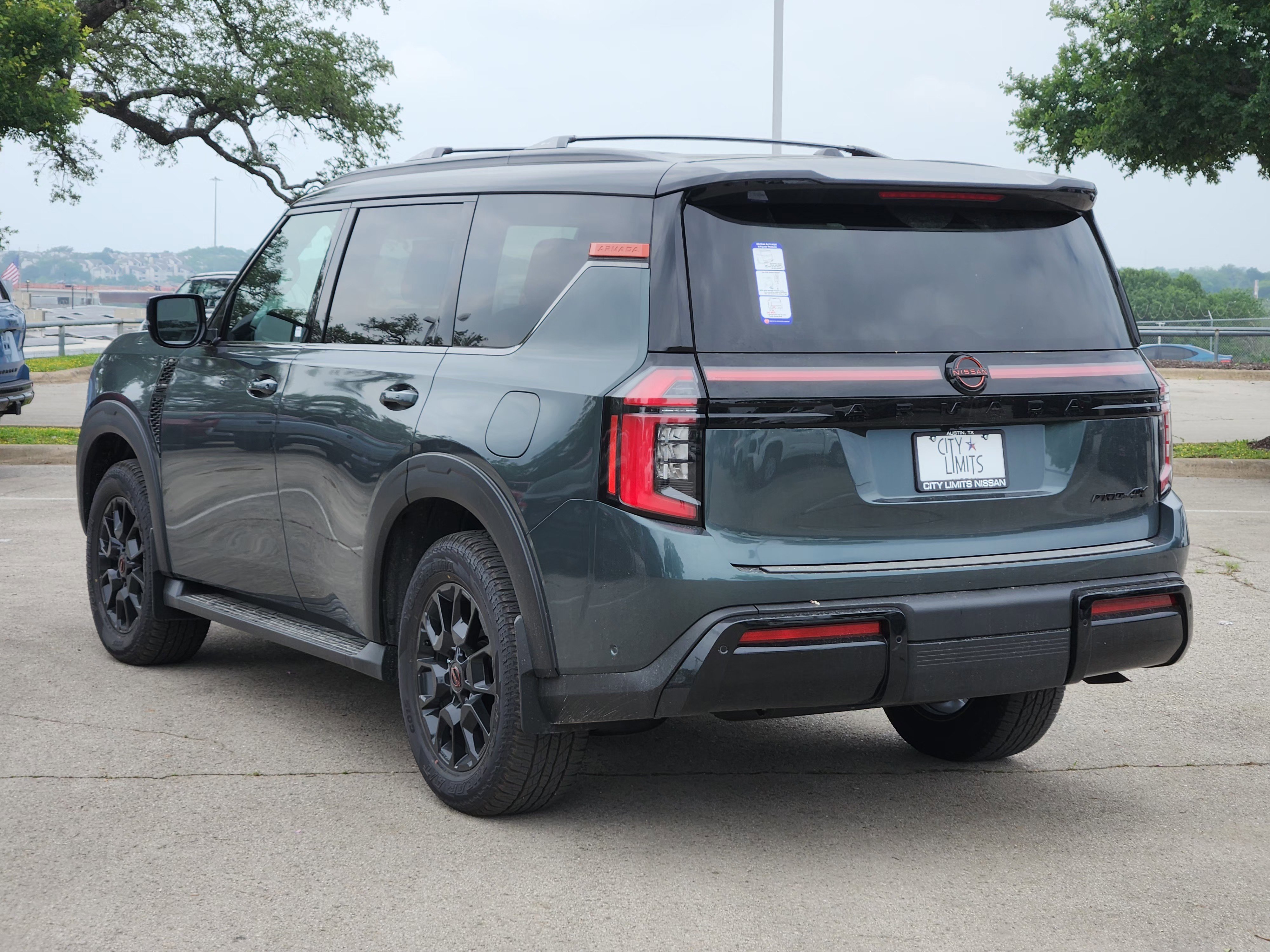 New 2026 Alpine Metallic / Super Black Two-tone Nissan PRO-4X® image 7