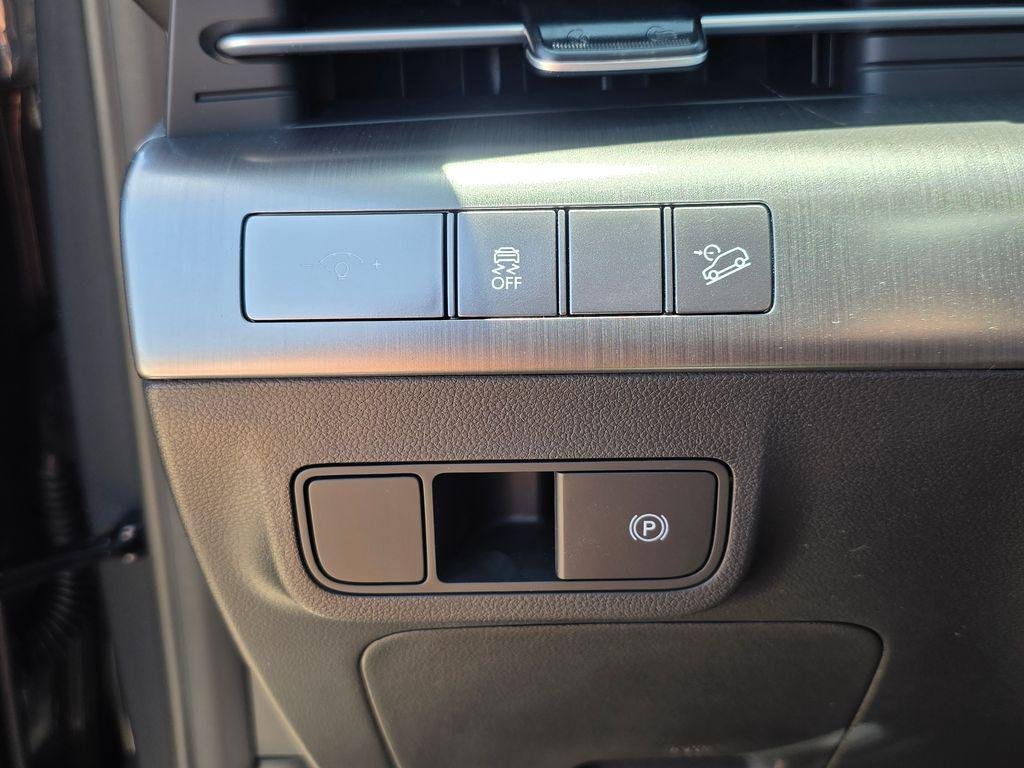 New 2026 Gray Hyundai SEL Premium FWD image 32