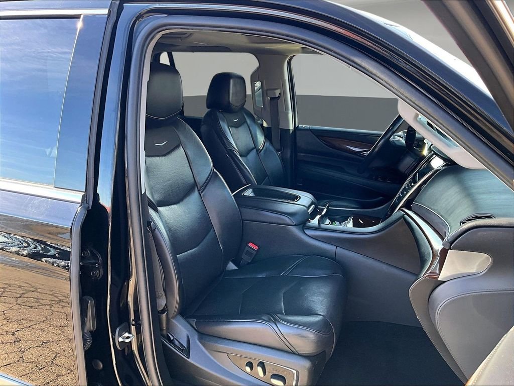 Used 2019 Black Cadillac Premium Luxury image 31