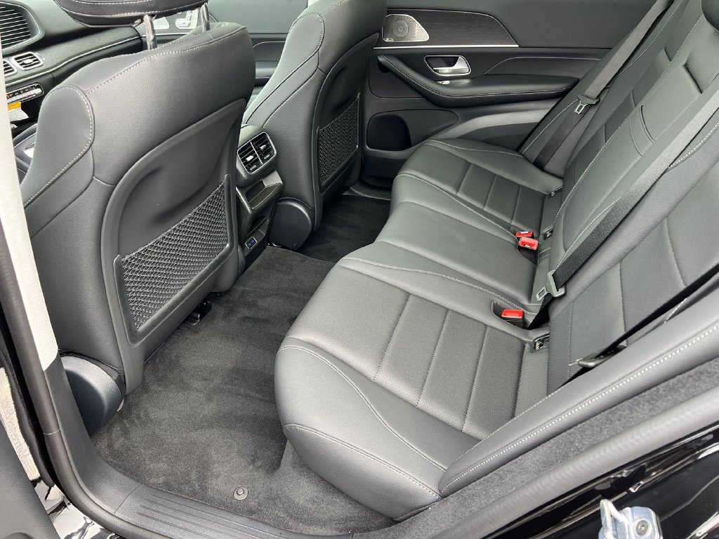 New 2026 Obsidian Black Metallic Mercedes-Benz GLE 450 image 25