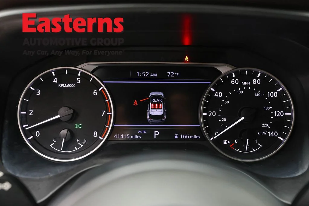 Used 2023 White Nissan S image 18