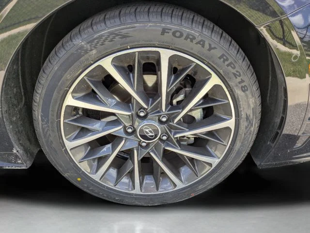 Used 2023 Blue Hyundai Limited image 9