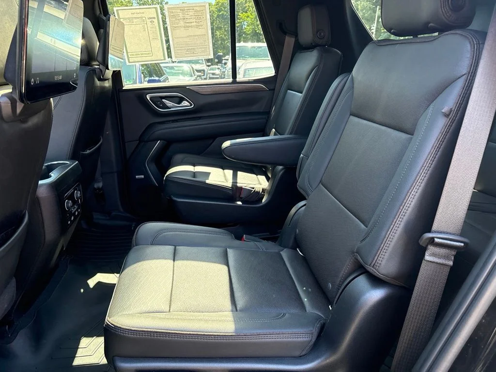 Used 2021 Black Chevrolet High Country image 49