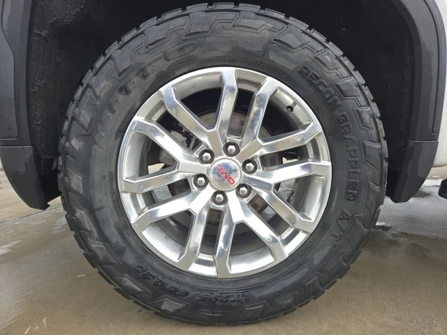 Used 2021 White GMC SLT image 8