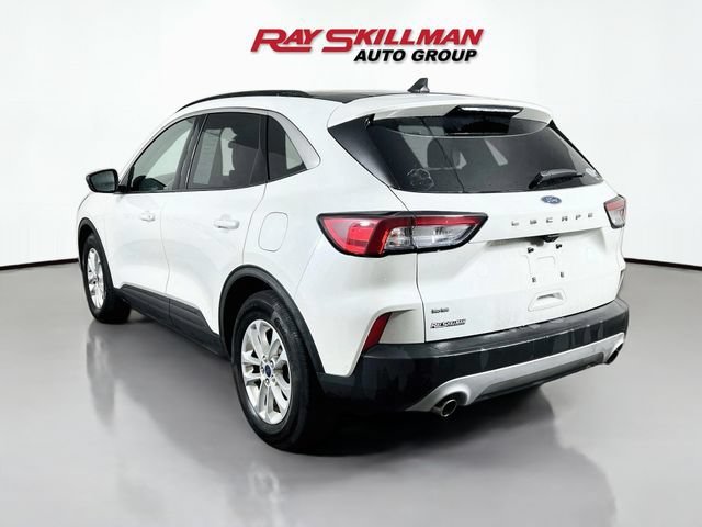 Used 2022 White Ford SE image 5