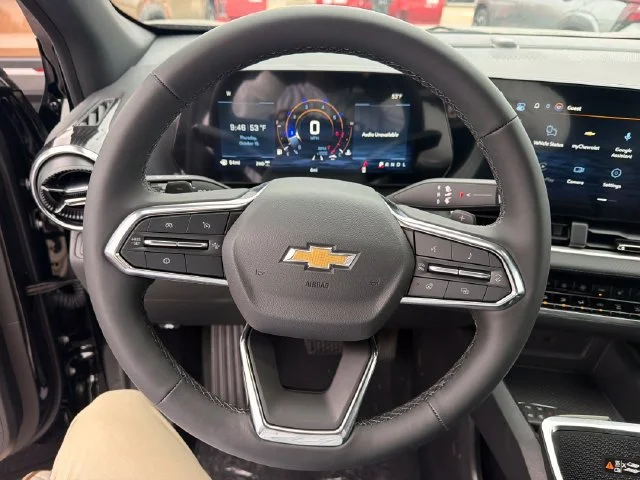 New 2027 Mosaic Black Metallic Chevrolet LT image 19