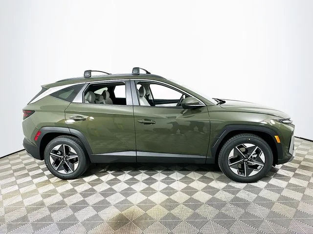New 2026 Green Hyundai SEL image 2