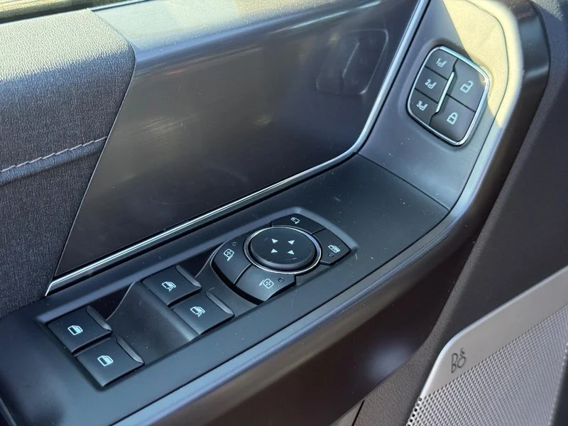 New 2026 Carbonized Gray Metallic Ford LARIAT 4WD SuperCrew 5.5