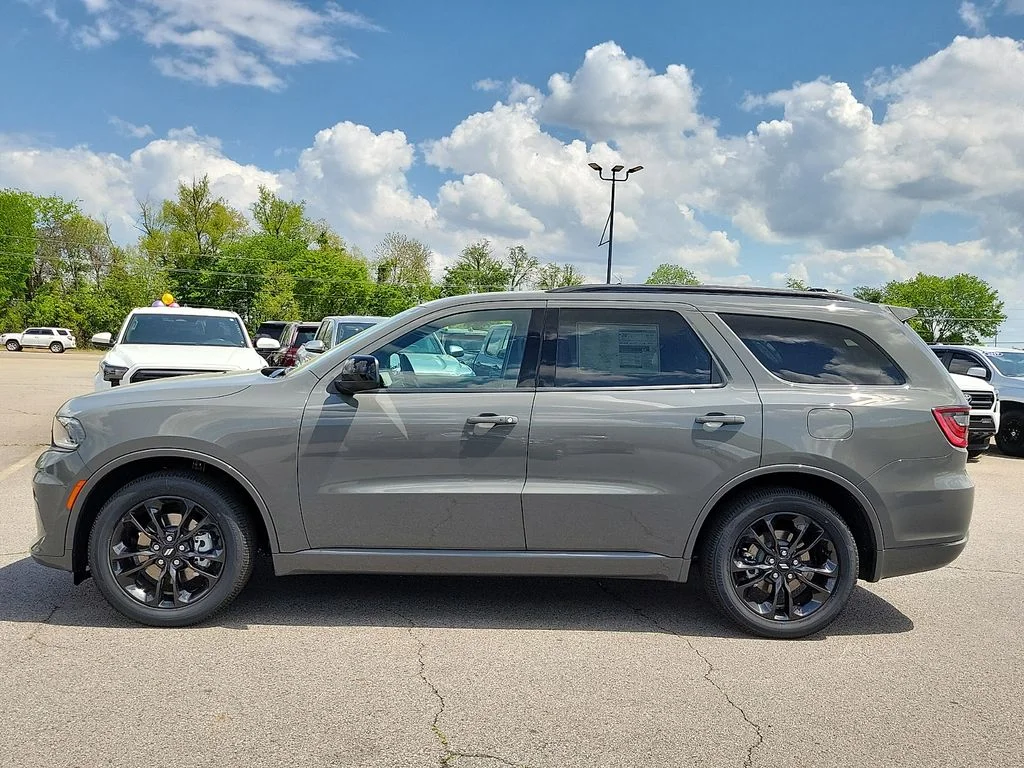 New 2026 Destroyer Gray Clear-Coat Exterior Paint Dodge GT image 3