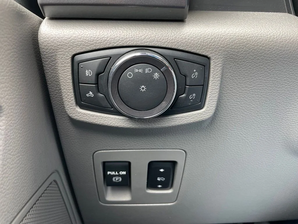 Used 2019 Ruby Red Metallic Ford XLT image 38
