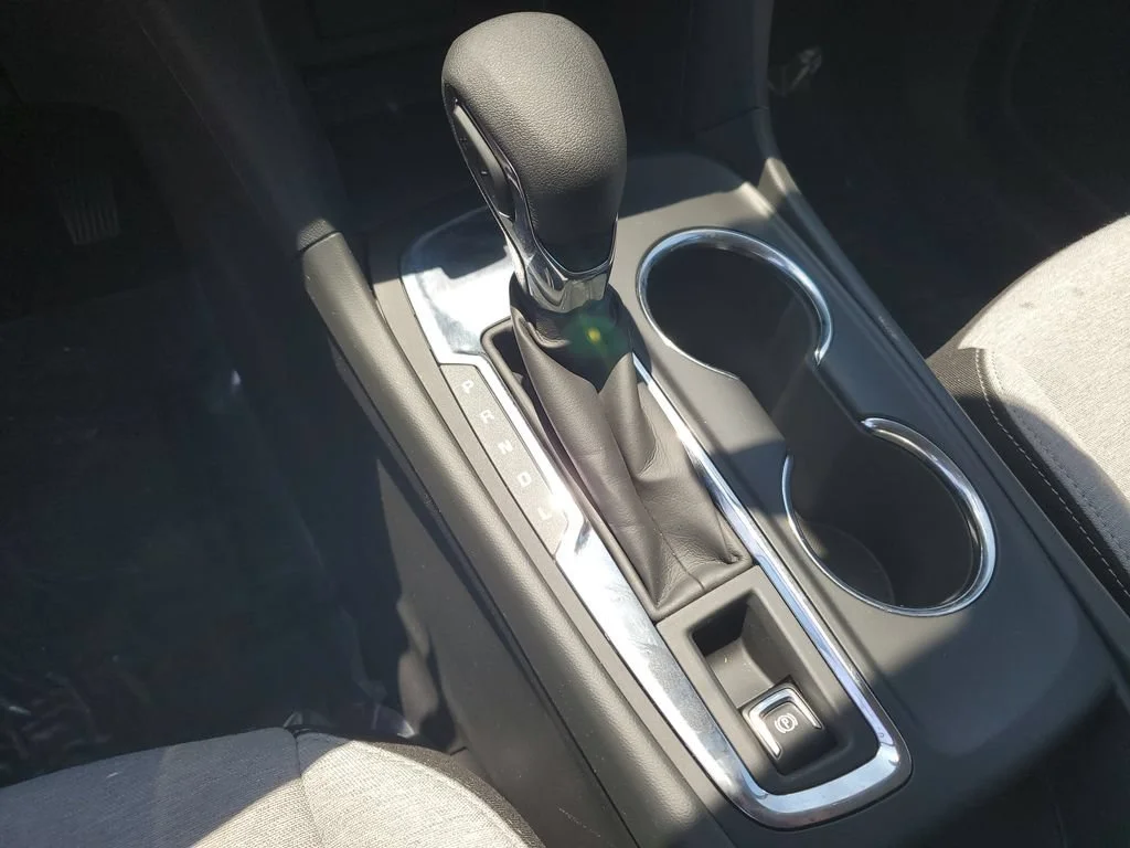 Used 2023 Summit White Chevrolet LS image 25