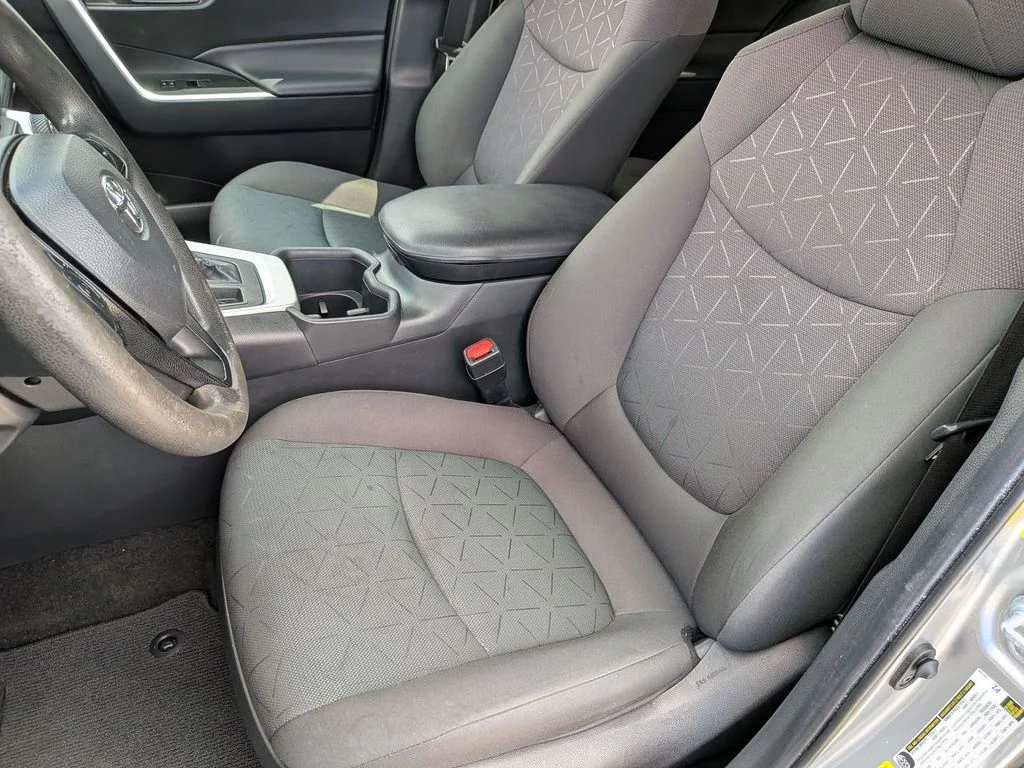 Used 2024 Silver Toyota XLE image 23
