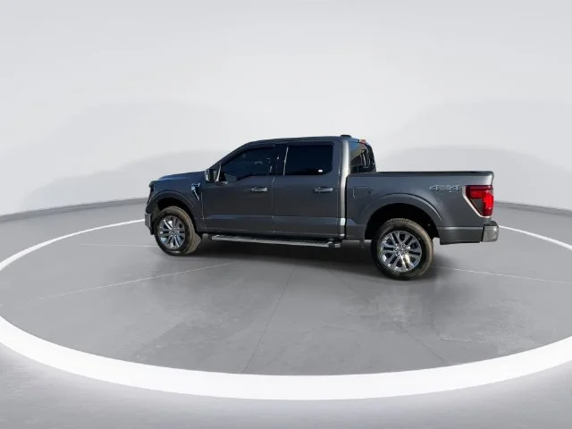 Used 2026 Gray Ford XLT image 4