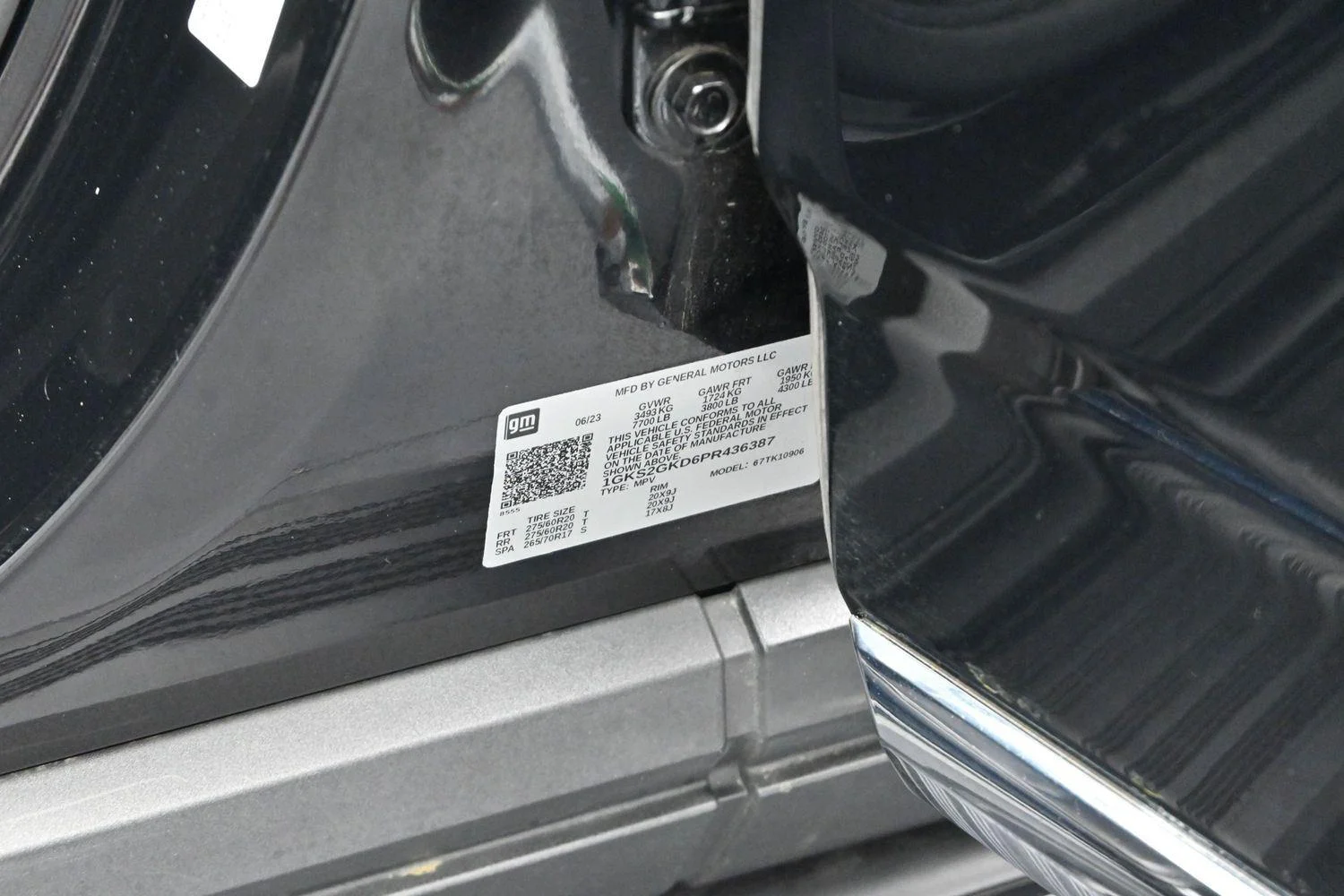 Used 2023 Onyx Black GMC SLT image 44