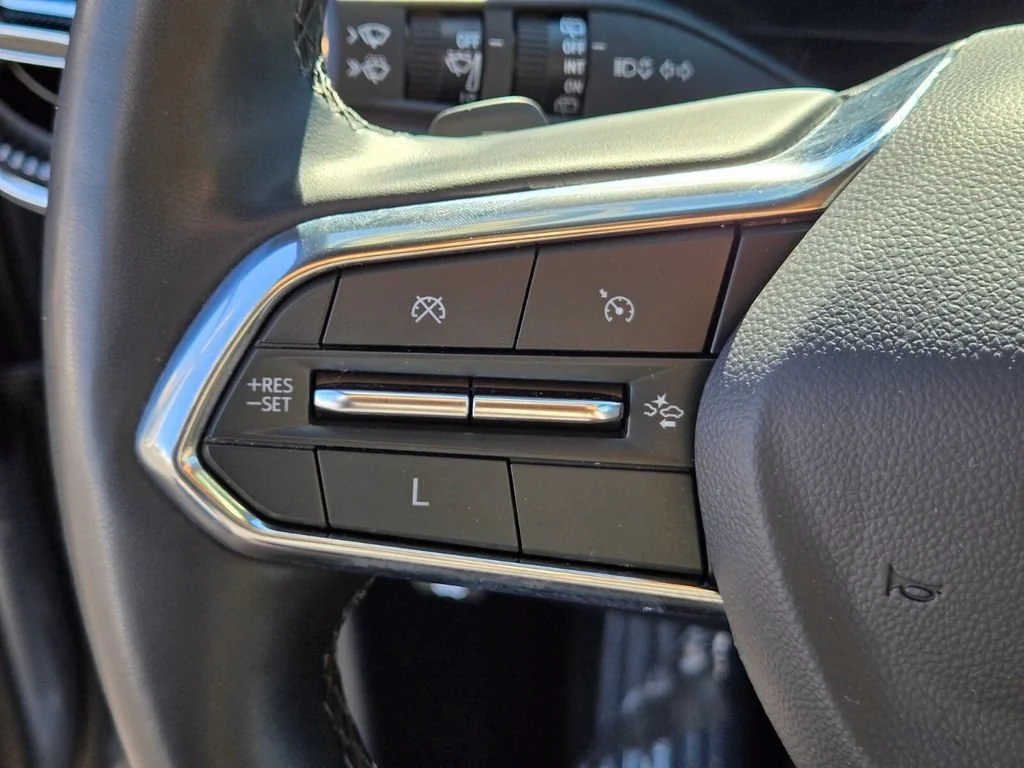 Used 2025 Sterling Gray Metallic Chevrolet LT image 19